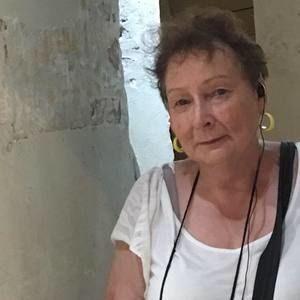 Meet your Posher, Janet